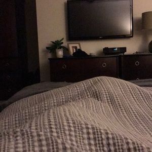 Meet your Posher, Leslie